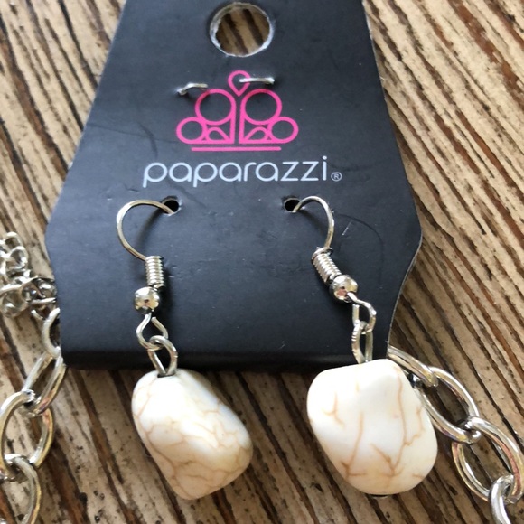 Paparazzi Jewelry Heart Necklaces & Earrings Set - Picture 6 of 7